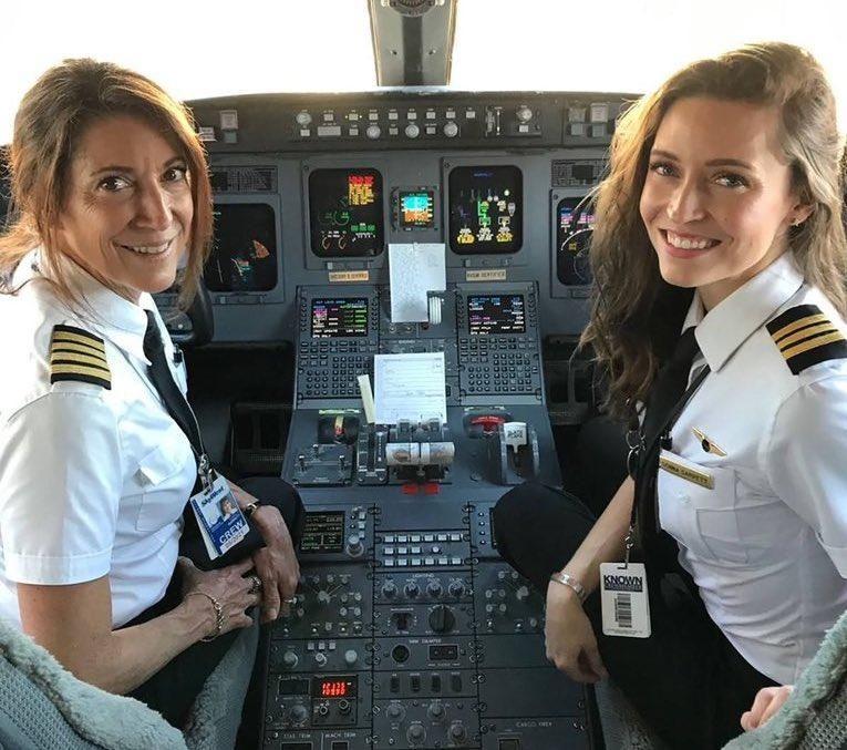 Skywest Mother-Daughter Cockpit Team